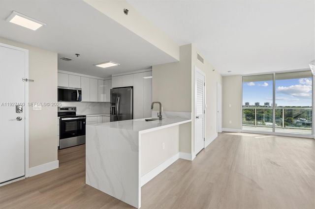 1401 SW 22nd St 1001, Miami, FL 33145