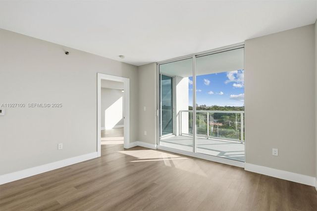 1401 SW 22nd St 1001, Miami, FL 33145