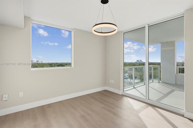 1401 SW 22nd St 1001, Miami, FL 33145