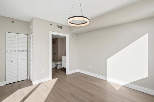 1401 SW 22nd St 1001, Miami, FL 33145