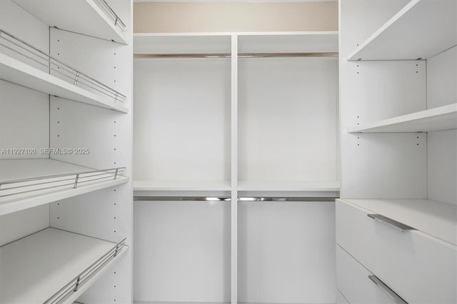 1401 SW 22nd St 1001, Miami, FL 33145