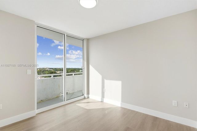 1401 SW 22nd St 1001, Miami, FL 33145