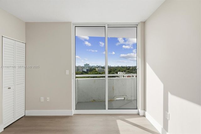 1401 SW 22nd St 1001, Miami, FL 33145