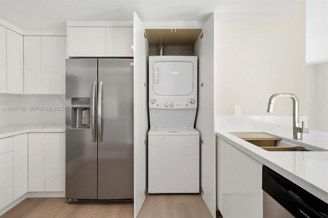 1401 SW 22nd St 1001, Miami, FL 33145