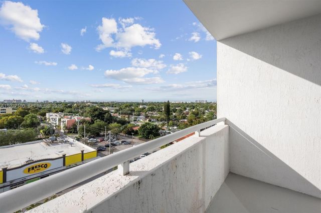 1401 SW 22nd St 1001, Miami, FL 33145