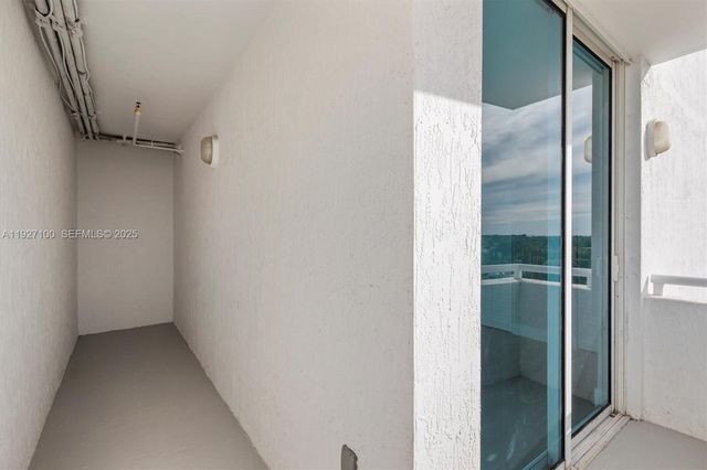 1401 SW 22nd St 1001, Miami, FL 33145