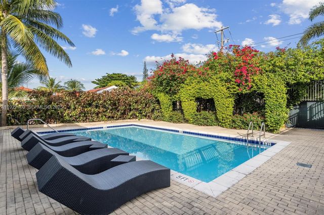 1401 SW 22nd St 1001, Miami, FL 33145