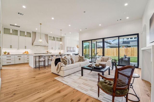 1306 Curtin Street, Houston, TX 77018