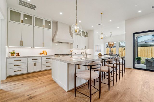 1306 Curtin Street, Houston, TX 77018