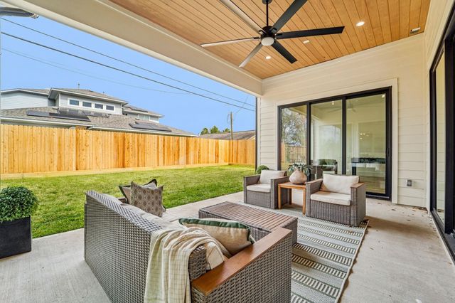 1306 Curtin Street, Houston, TX 77018