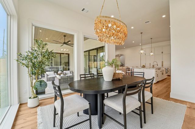 1306 Curtin Street, Houston, TX 77018