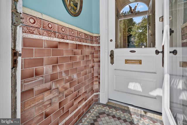 138 D ST SE, Washington, DC 20003