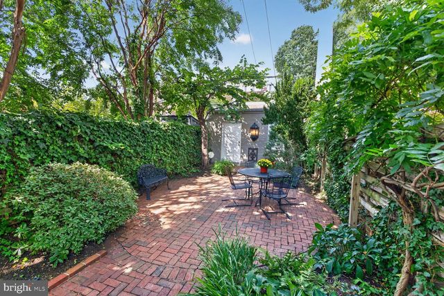 138 D ST SE, Washington, DC 20003