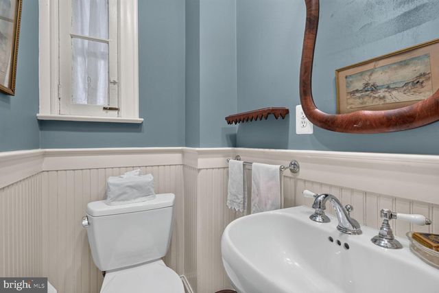 138 D ST SE, Washington, DC 20003