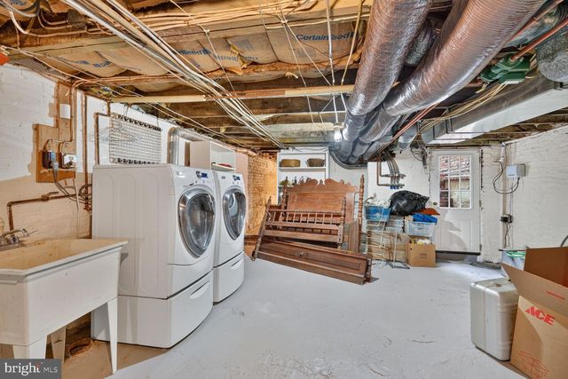 138 D ST SE, Washington, DC 20003