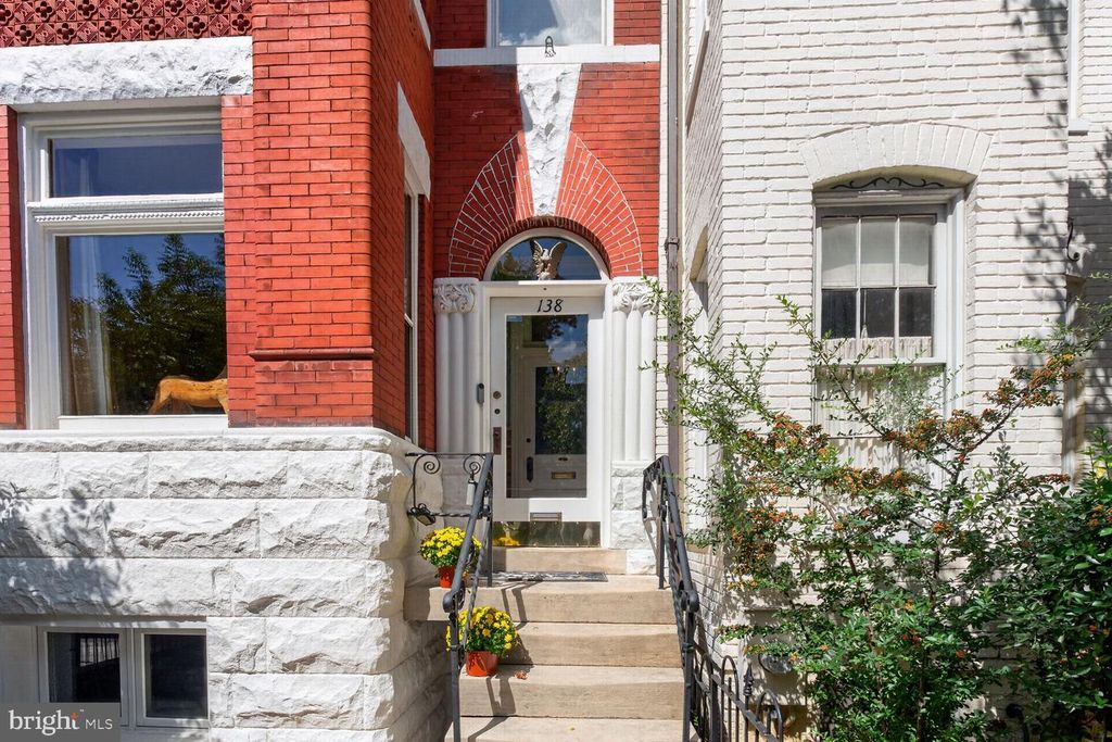 138 D ST SE, Washington, DC 20003