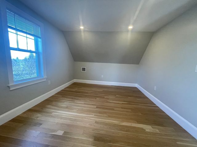 1166 Fellsway 2, Malden, MA 02148