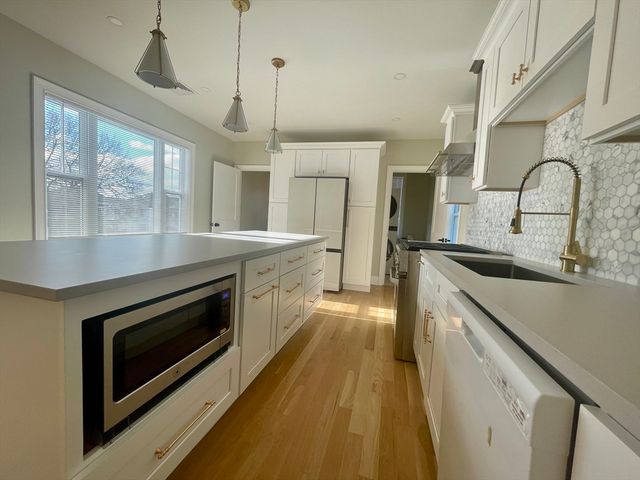 1166 Fellsway 2, Malden, MA 02148