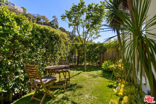 1415 Braeridge Drive, Beverly Hills, CA 90210