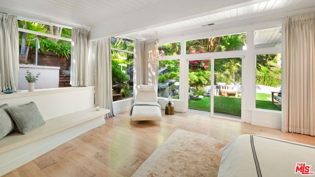 1415 Braeridge Drive, Beverly Hills, CA 90210