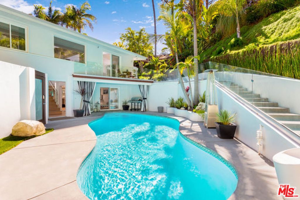 1415 Braeridge Drive, Beverly Hills, CA 90210