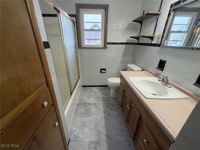 369 6th Street, Campbell, OH 44405