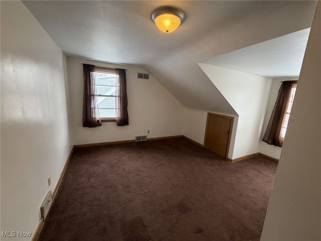 369 6th Street, Campbell, OH 44405