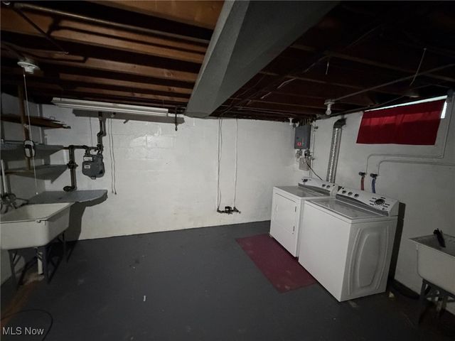 369 6th Street, Campbell, OH 44405