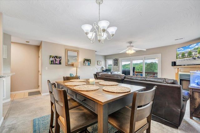 345 Cambridge CT A4, Hardy, VA 24101