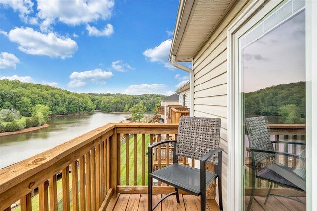 345 Cambridge CT A4, Hardy, VA 24101