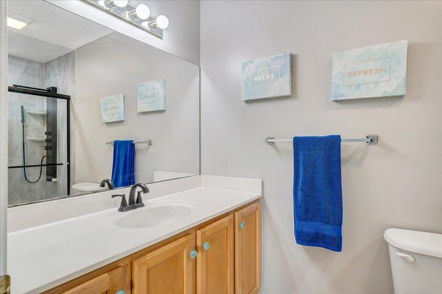 345 Cambridge CT A4, Hardy, VA 24101