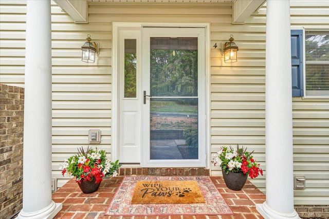 345 Cambridge CT A4, Hardy, VA 24101