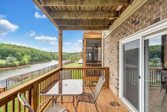 345 Cambridge CT A4, Hardy, VA 24101