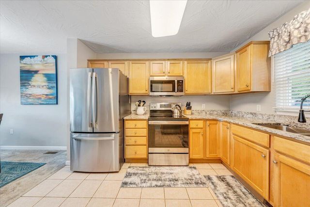 345 Cambridge CT A4, Hardy, VA 24101