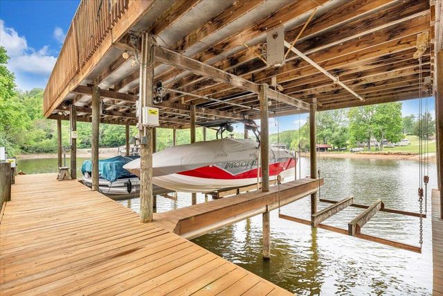 345 Cambridge CT A4, Hardy, VA 24101