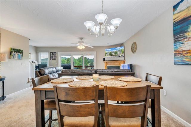 345 Cambridge CT A4, Hardy, VA 24101