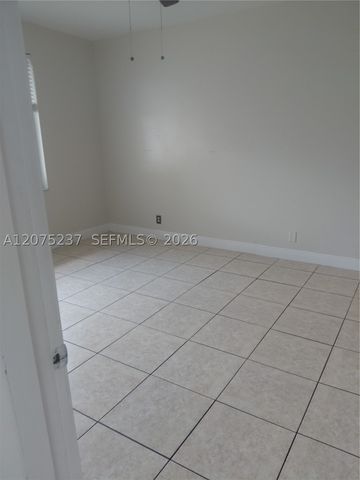 5495 NW 10th Ct 304, Plantation, FL 33313