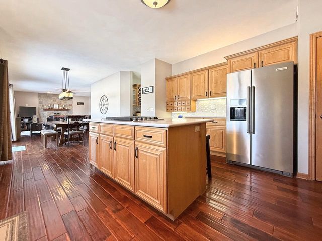 W8710 Birdie Lane, Beaver Dam, WI 53916