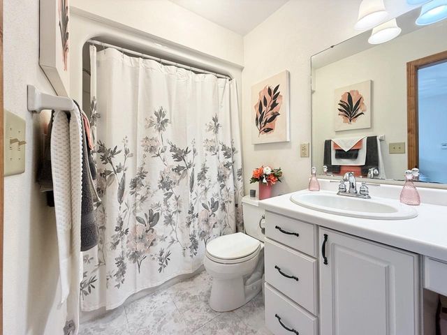 W8710 Birdie Lane, Beaver Dam, WI 53916