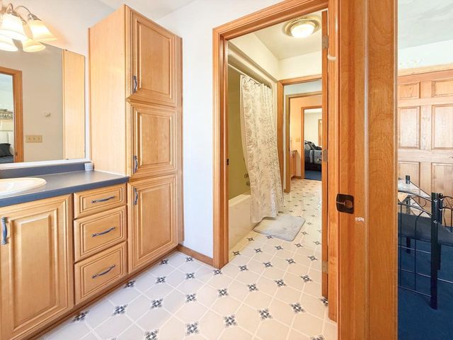 W8710 Birdie Lane, Beaver Dam, WI 53916