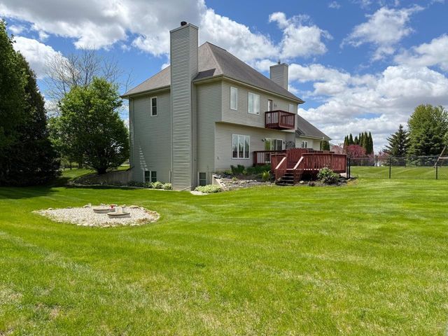W8710 Birdie Lane, Beaver Dam, WI 53916