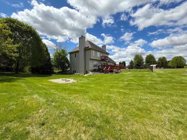W8710 Birdie Lane, Beaver Dam, WI 53916