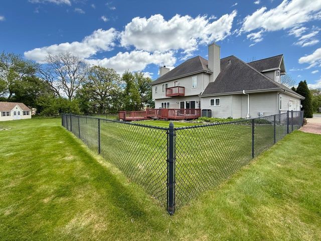 W8710 Birdie Lane, Beaver Dam, WI 53916