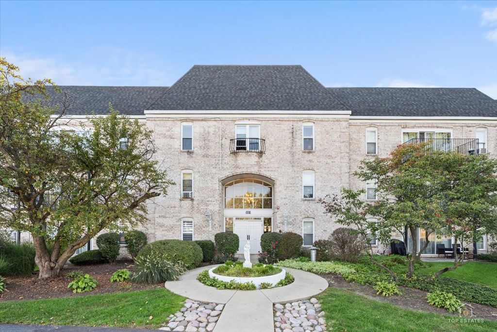 5001 Carriageway Drive A108, Rolling Meadows, IL 60008