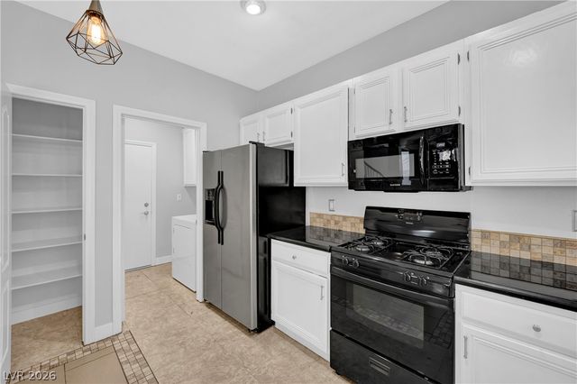 1009 Black Olive Street, Henderson, NV 89002