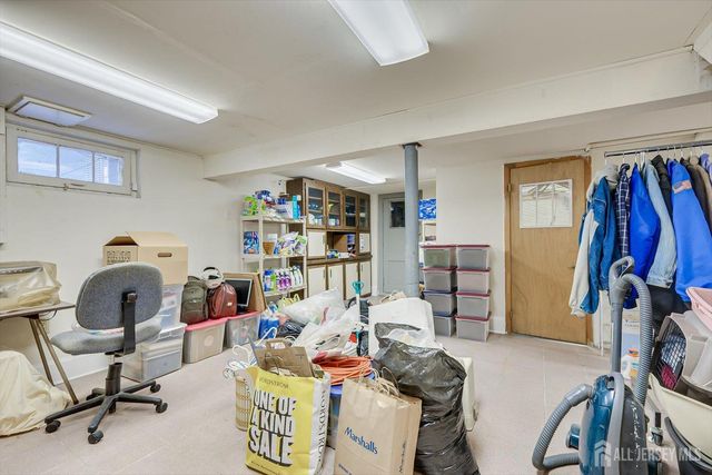 32 Sheridan Avenue, Metuchen, NJ 08840