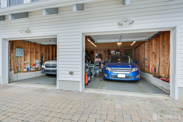 32 Sheridan Avenue, Metuchen, NJ 08840