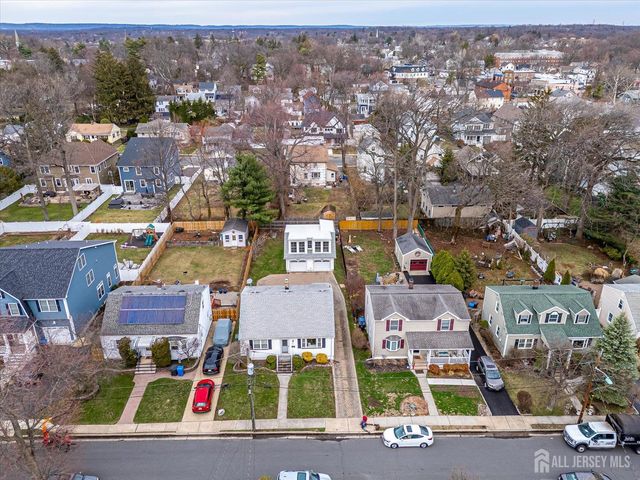 32 Sheridan Avenue, Metuchen, NJ 08840