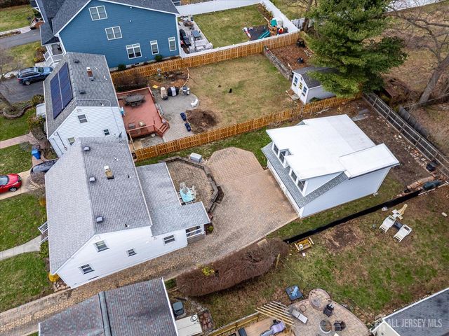 32 Sheridan Avenue, Metuchen, NJ 08840