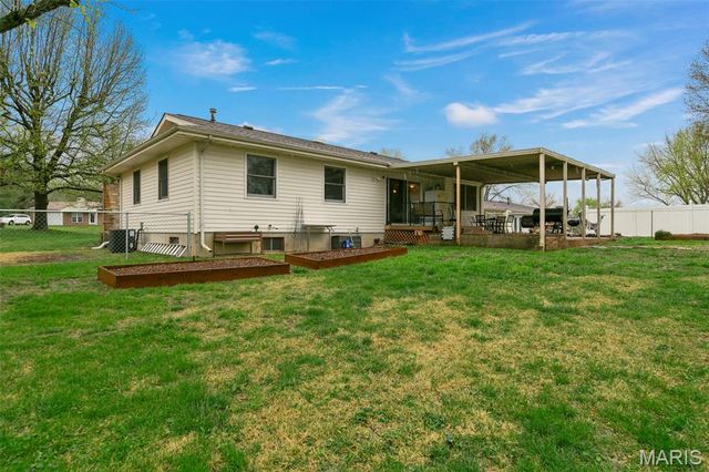 10 El Jer Drive, Cedar Hill, MO 63016
